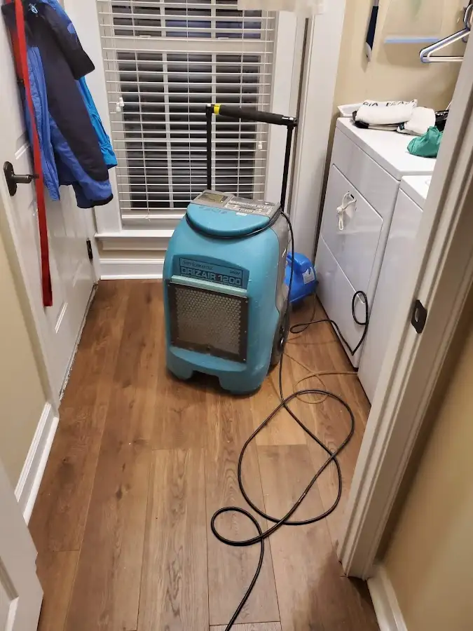 Commercial dehumidifier deployed for Crawl Space Restoration in Lakewood